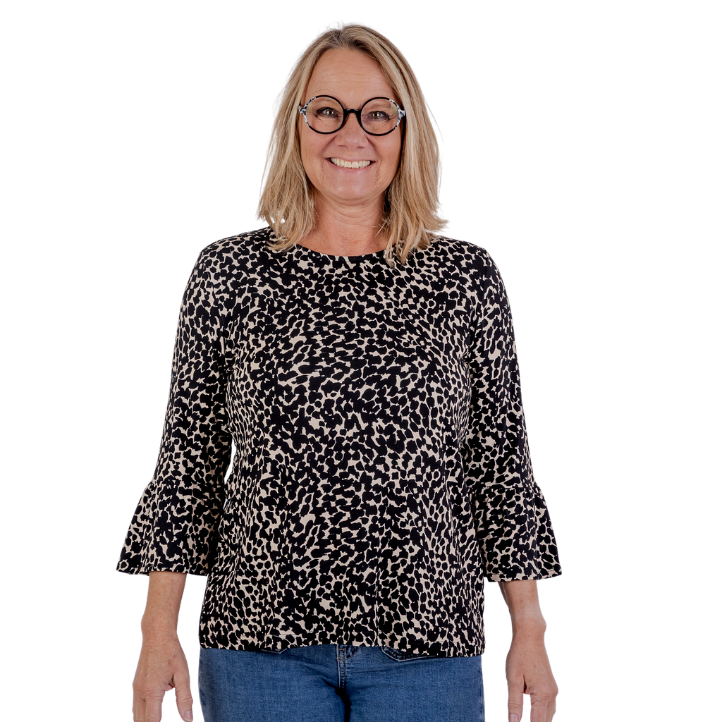 Tatina modell Clara – 3/4-ärmar med volangärmar – Viskos