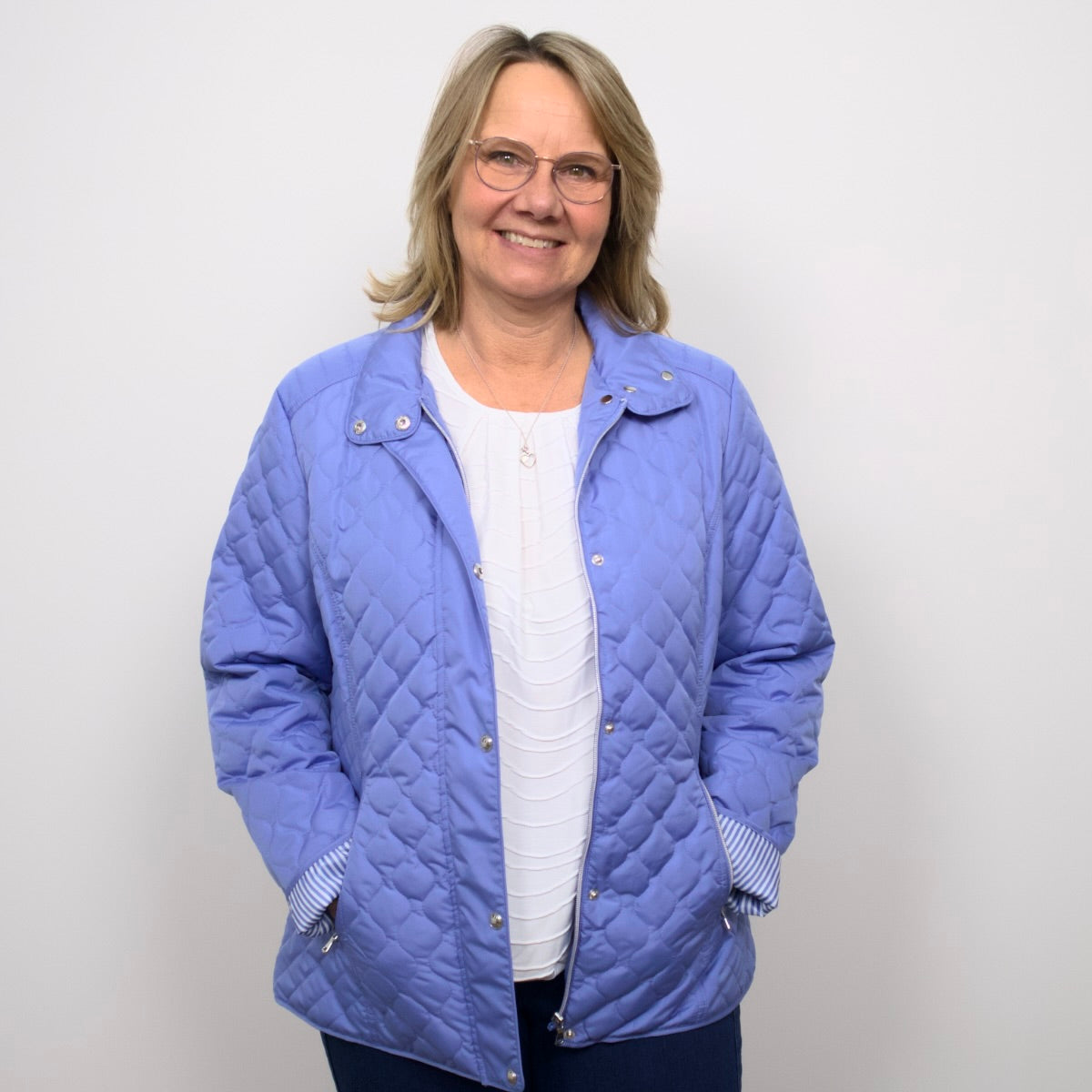 Quiltad övergångsjacka från Tatina