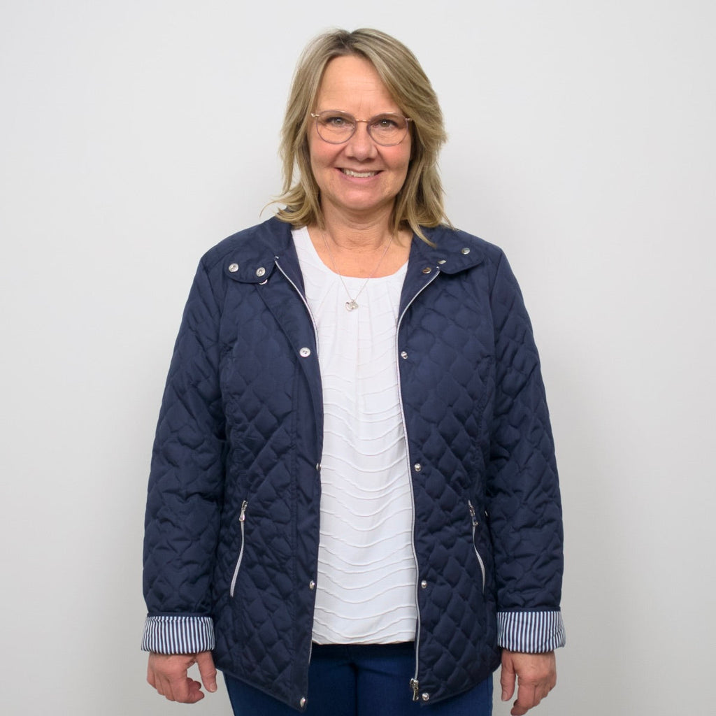 Quiltad övergångsjacka från Tatina