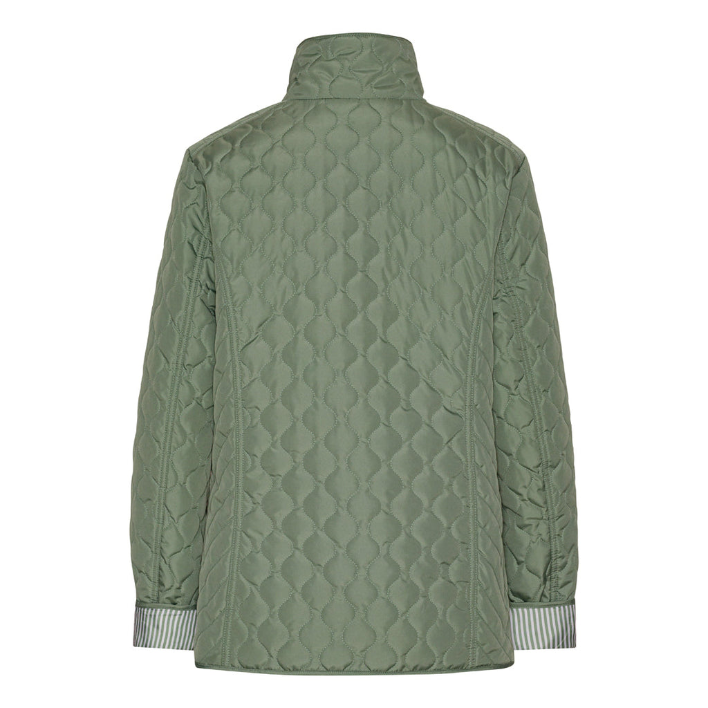 Quiltad övergångsjacka från Tatina